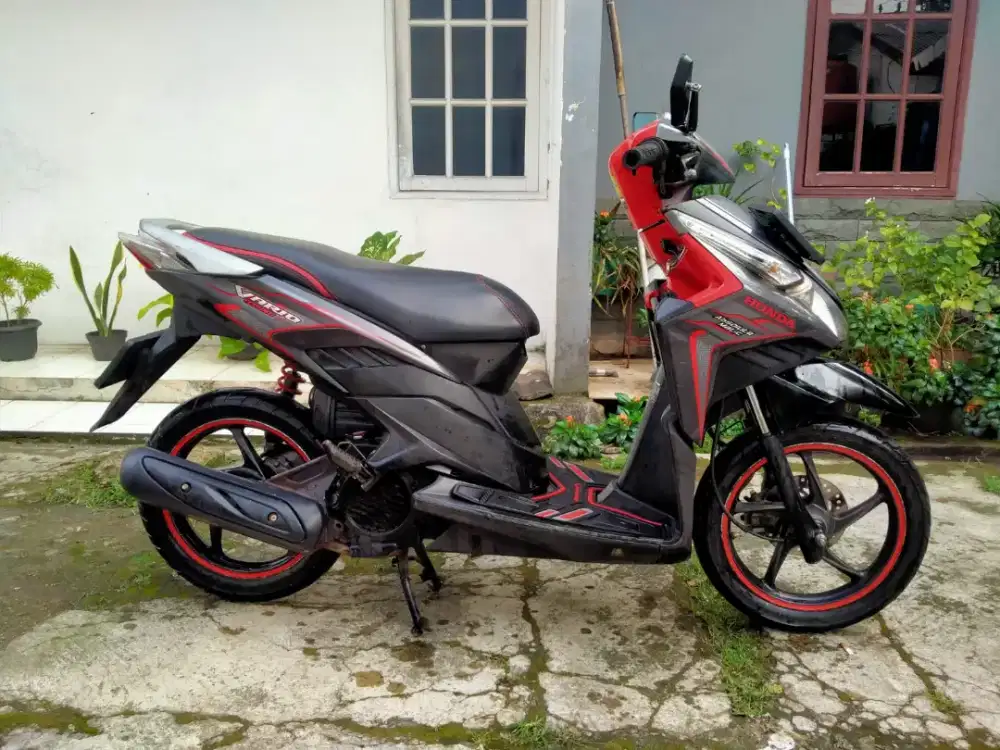Honda Vario Techno 2010 B Depok Pajak Baru bisa TT