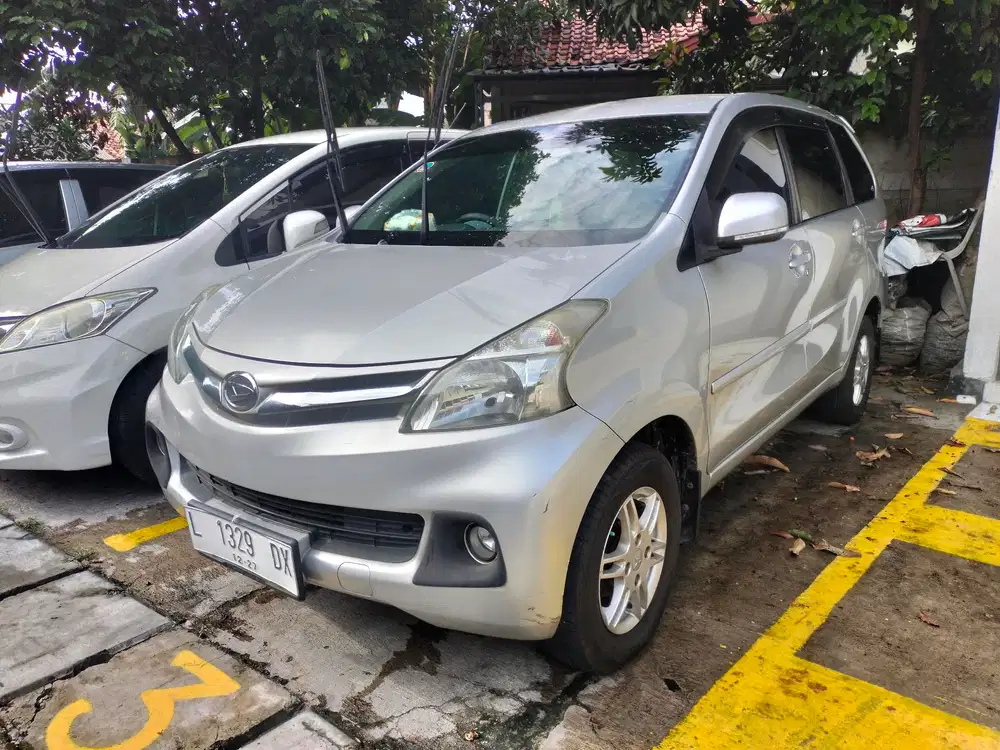 Daihatsu Xenia 2012 Bensin