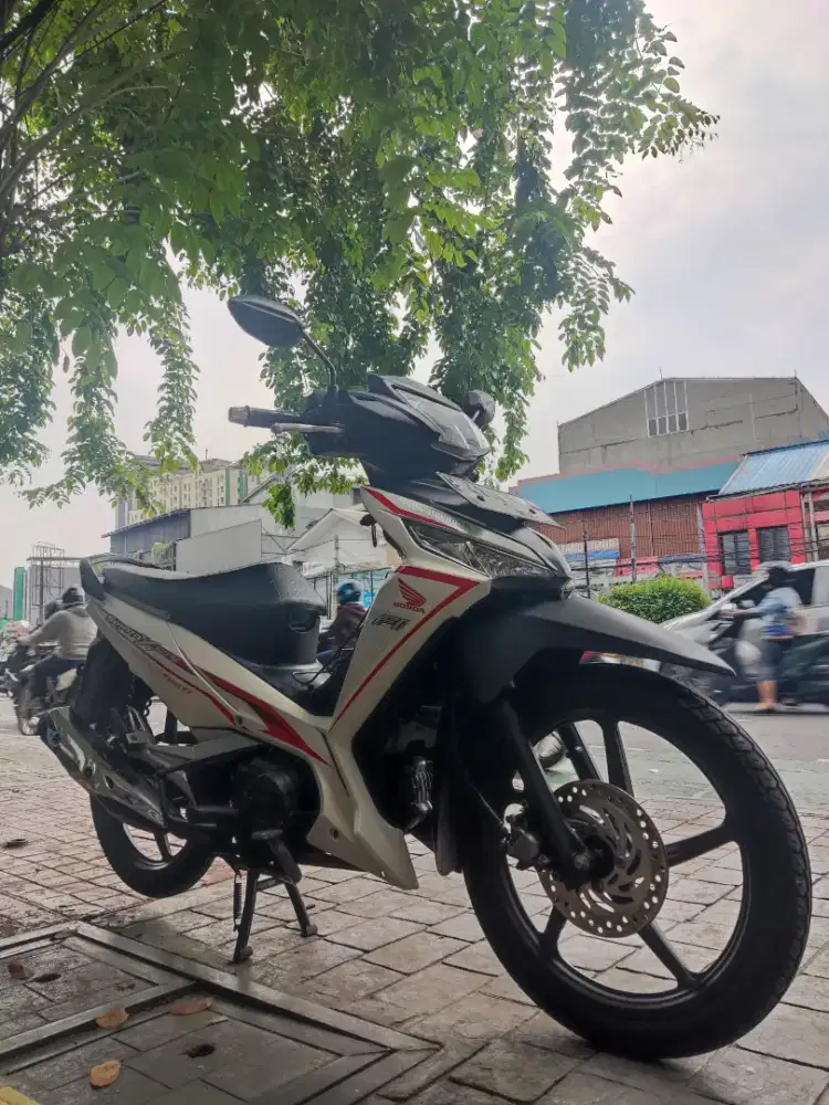 Supra X 125 Cw Fi 2016 / 2017 Pajak Panjang Orisinil Mulus ABBA