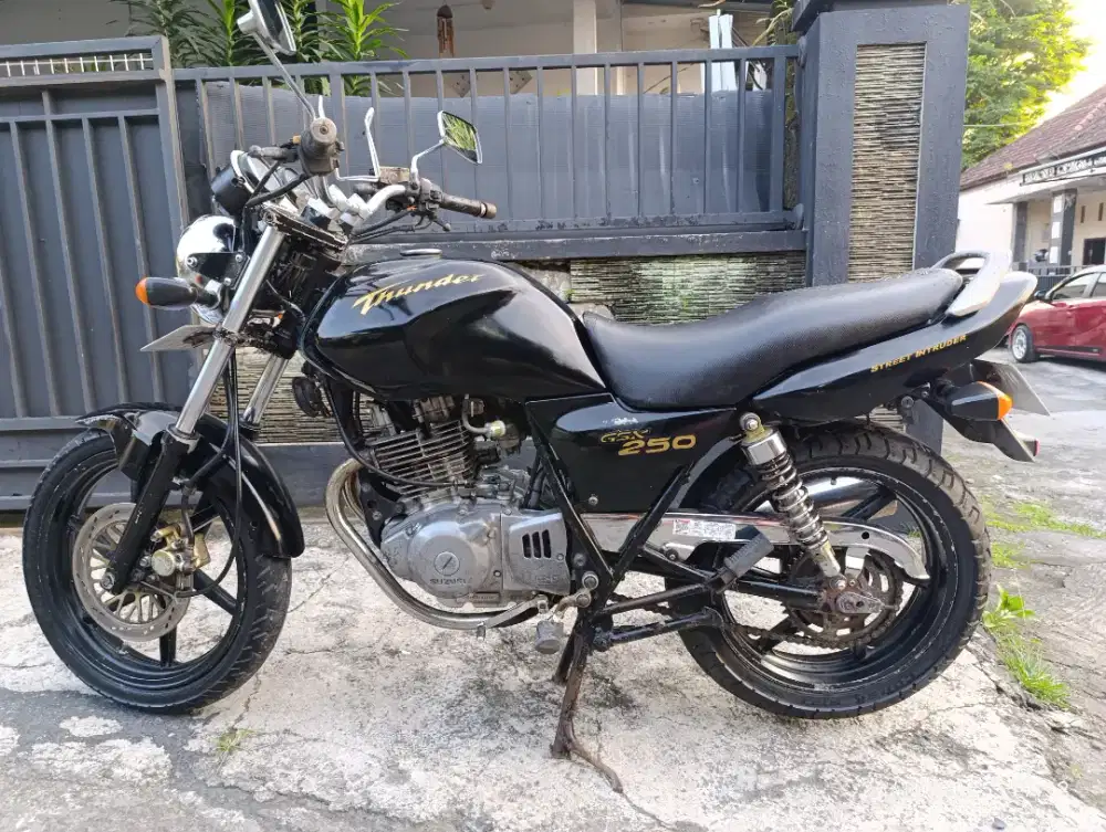 Barang langka Suzuki Thunder GSX 250