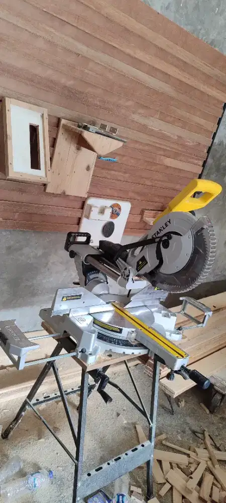 Sliding mitre Saw stanley