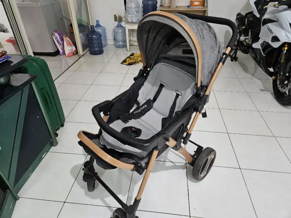 Stroller Bayi Seperti Baru Mulus Bersih Merek Baby Bliss