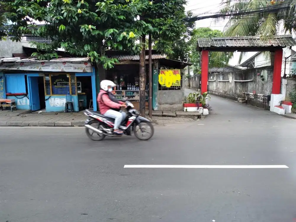 RUMAH PINGGIR JALAN CAWANG DEWI SARTIKA