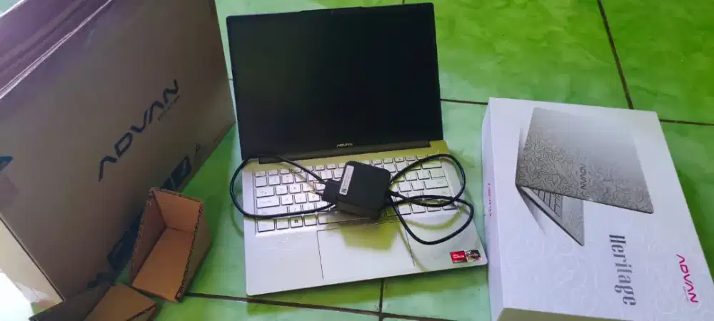 Advan Heritage Ryzen 5 7535HS
RAM 16GB | SSD 500GB | Radeon 660M
