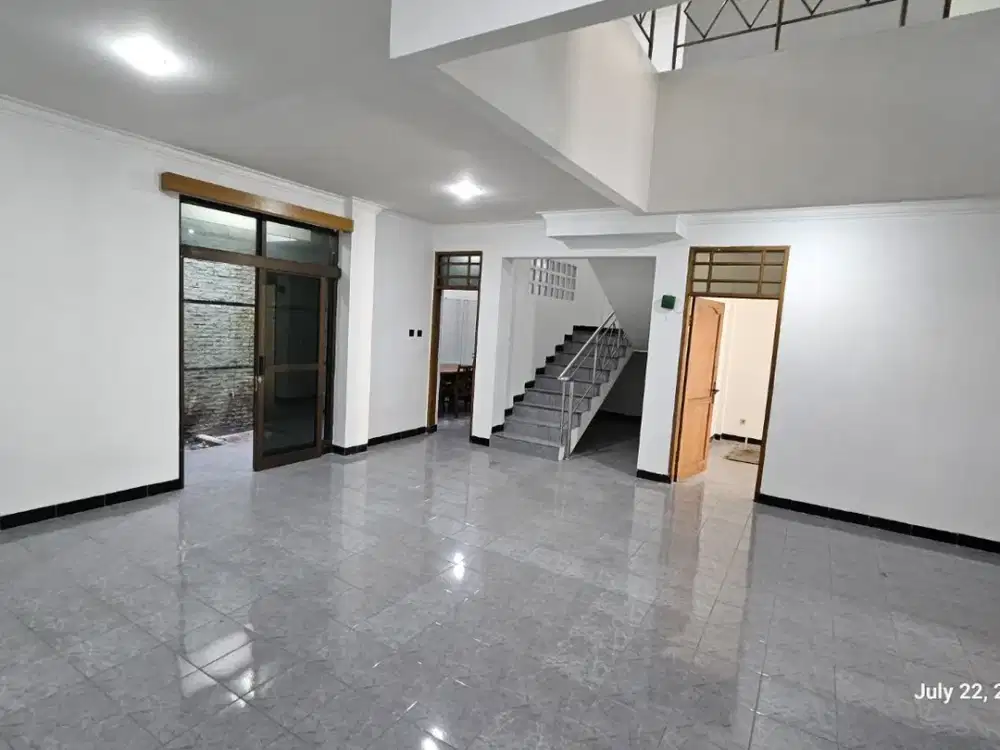 Rumah Bagus Siap Pakai di Sayap BKR Dekat Moh Ramdan Bandung