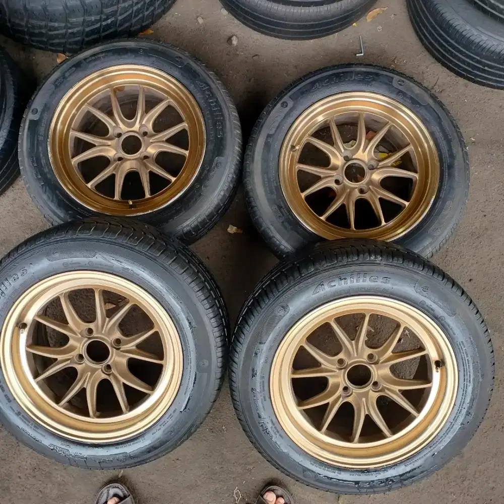 Velg ring 15 pcd 4x100 ban 195/60 R15 kondisi 90%