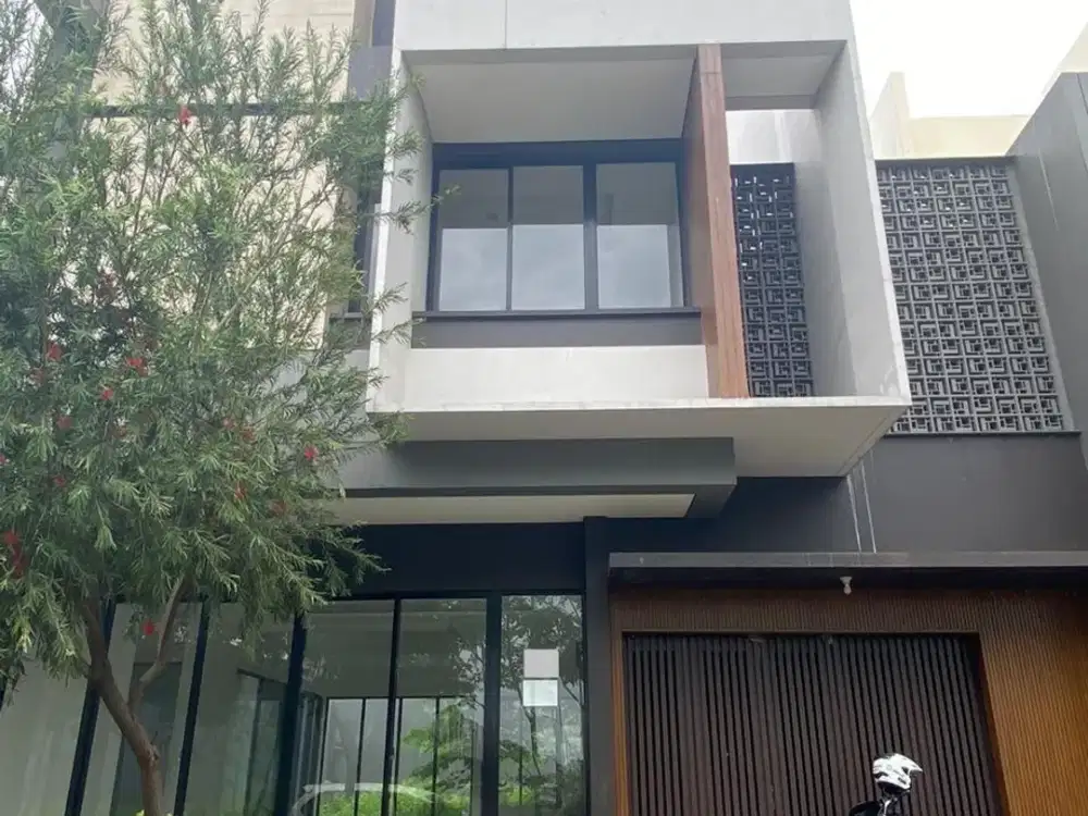 Dijual Rumah 2 Lantai di Suvarna Sutera Masih Baru Belum Dihuni