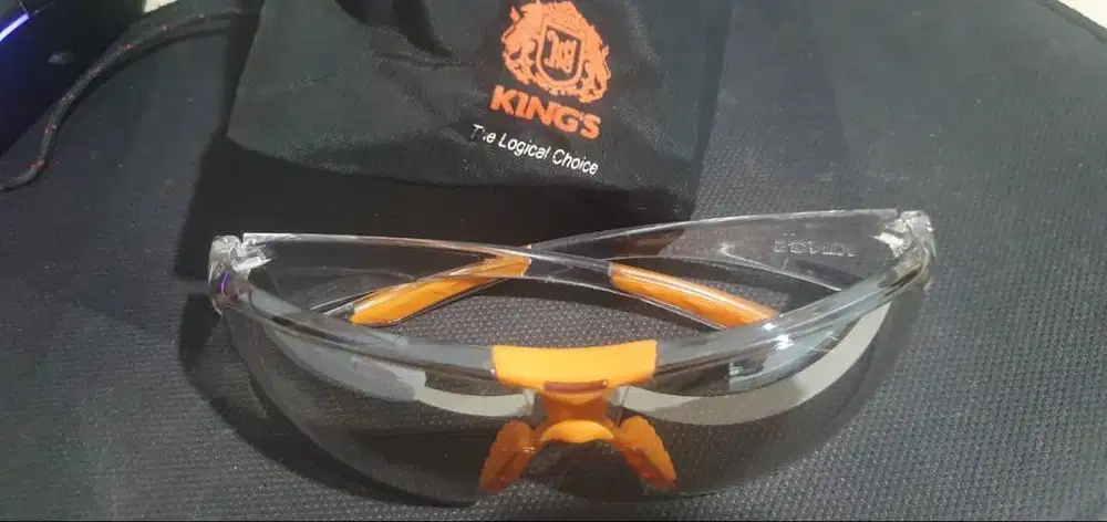 Kacamata Safety Kings Bekas