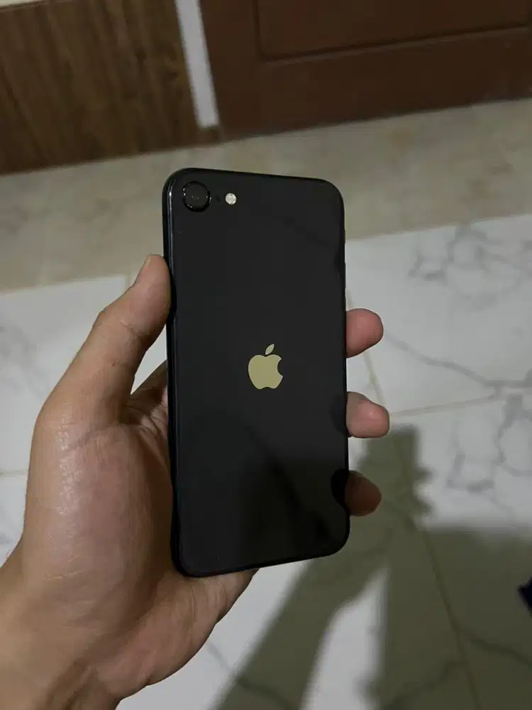 iPhone SE 128GB ex iBox