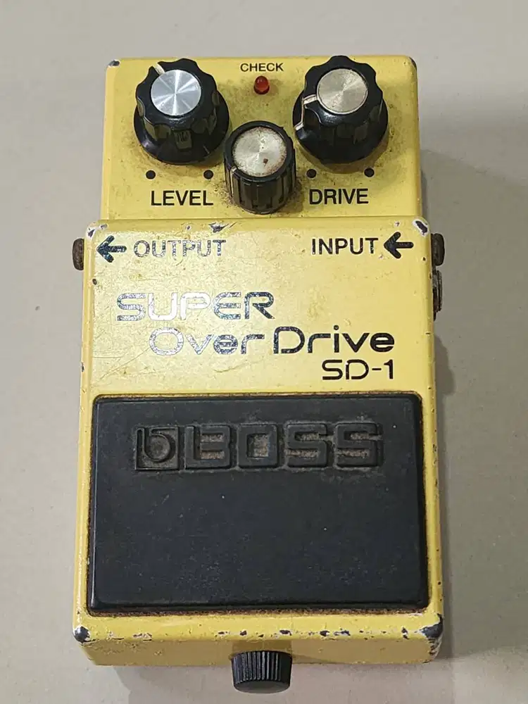 Boss Super Overdrive SD-1 Efek gitar pedal
