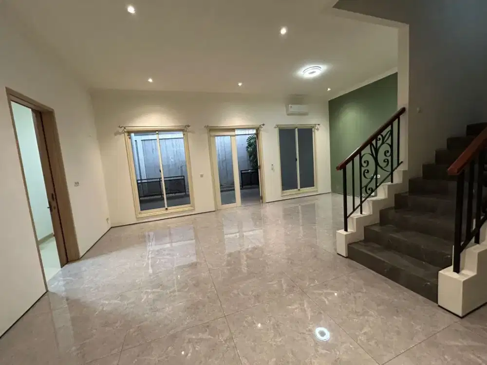 Dijual Murah Rumah di Cluster Elite Emerald  PHG