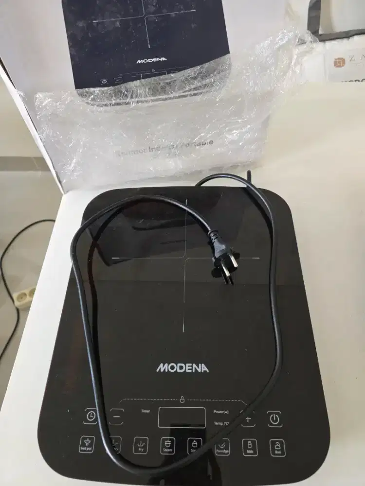 Kompor induksi modena PI2316