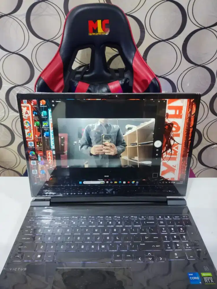 HP VICTUS 15 -F26 GEN 12 Premium Edition