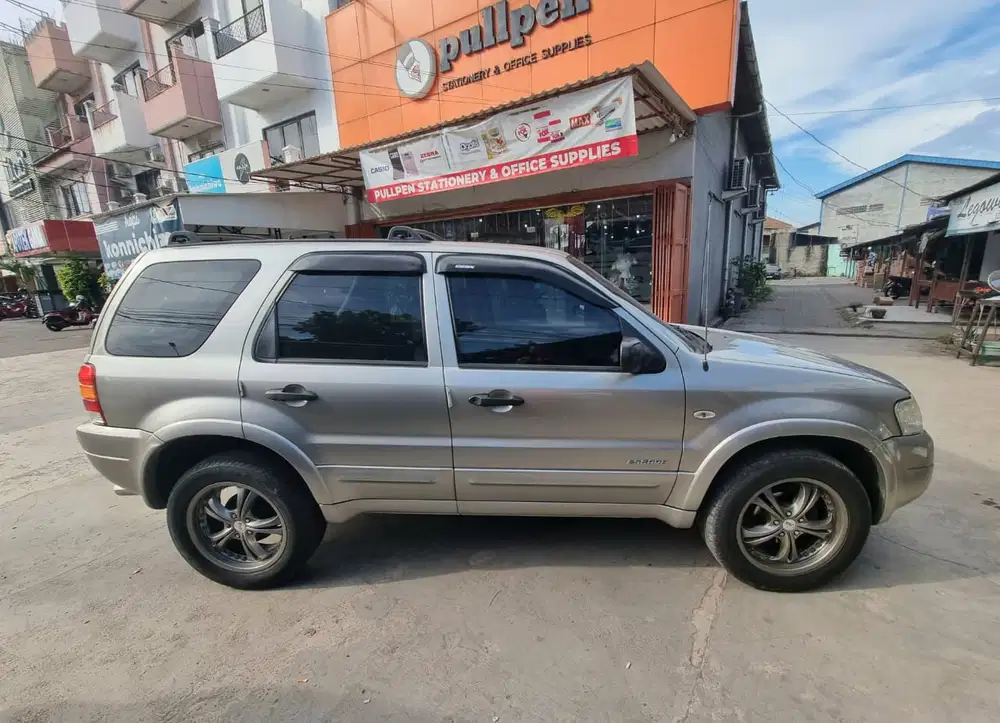 Ford Escape 2005 Bensin