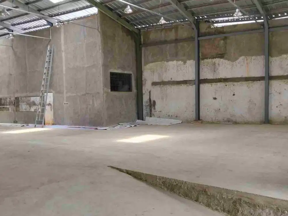 Gudang disewa di cakung jakarta timur dekat penggilingan,stasiun pulogebang,pulogadung,pool taxi bluebird, pabrik mobil suzuki