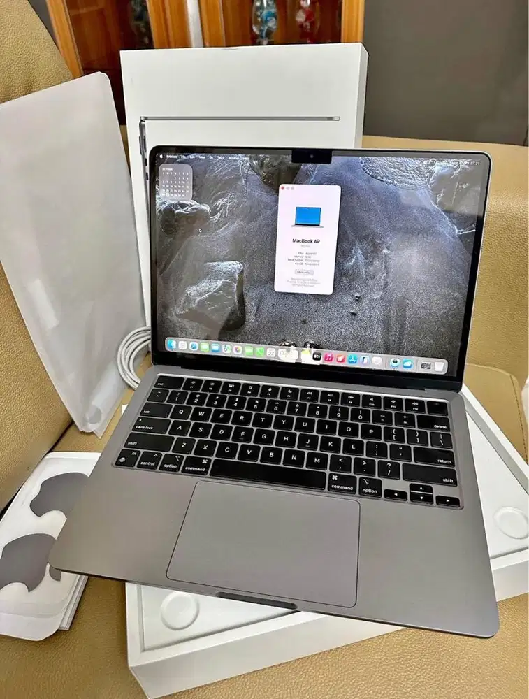 Dijual Cepat Macbook Air M2 256GB