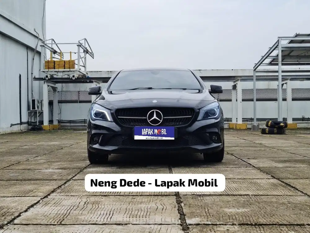 Mercedes Benz CLA200 1.6 Urban AT 2015