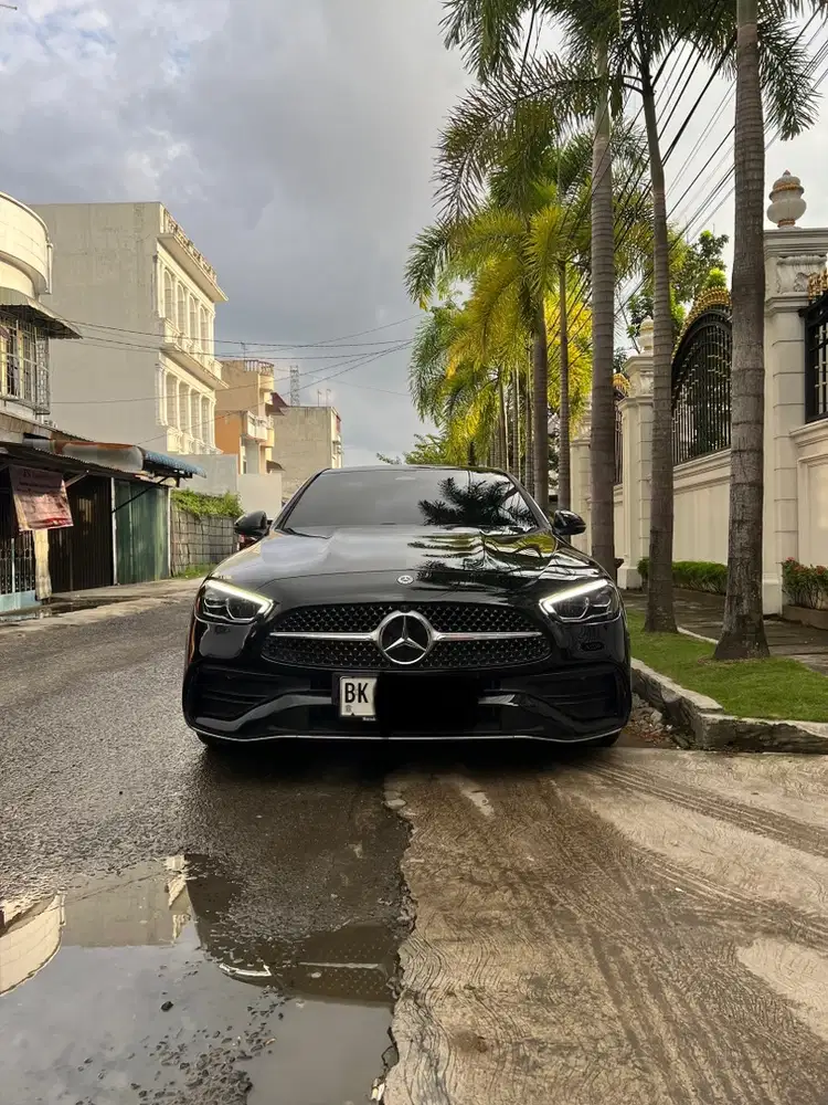 Mercedes-Benz C300 2023 Bensin