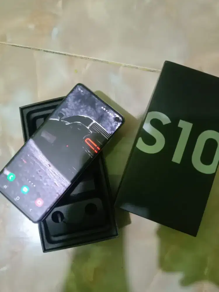 Samsung galaxy S10 (8/128)