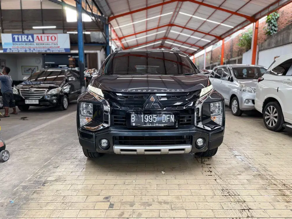 Mitsubishi Xpander Cross Premium Package Hitam 2022