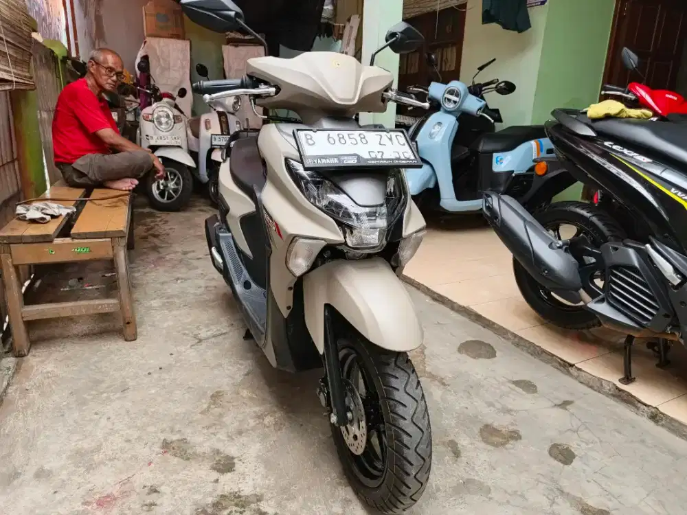 KM 3RB YAMAHA GEAR ULTIMA HYBRID 2025 BLN 7 TT 2024 HRG NET DI CILEDUG
