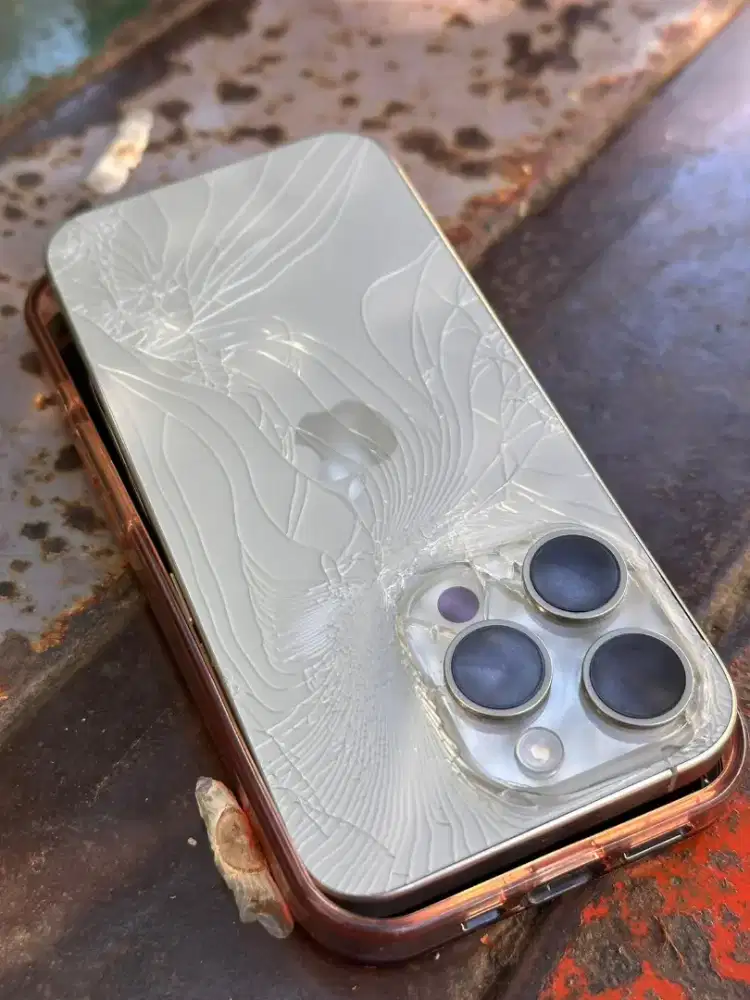 Iphone 15 Pro 256 gb Inter E sim only