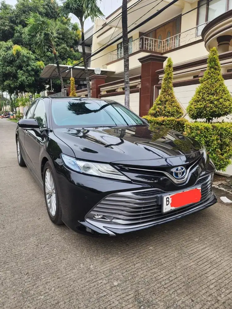 TERMURAH CASH CAMRY HYBRID 2019 AT HITAM