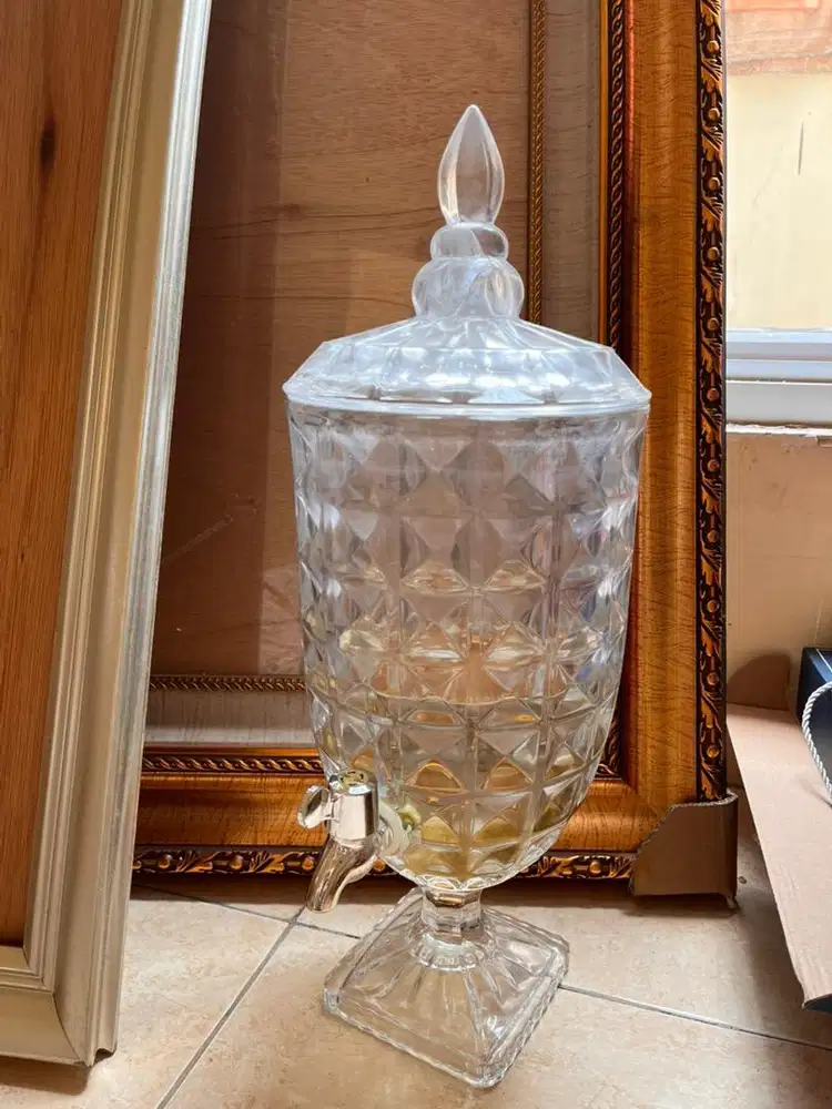 Dispenser Minuman Kaca Elegan — Cocok untuk Acara & Dekorasi Rumah