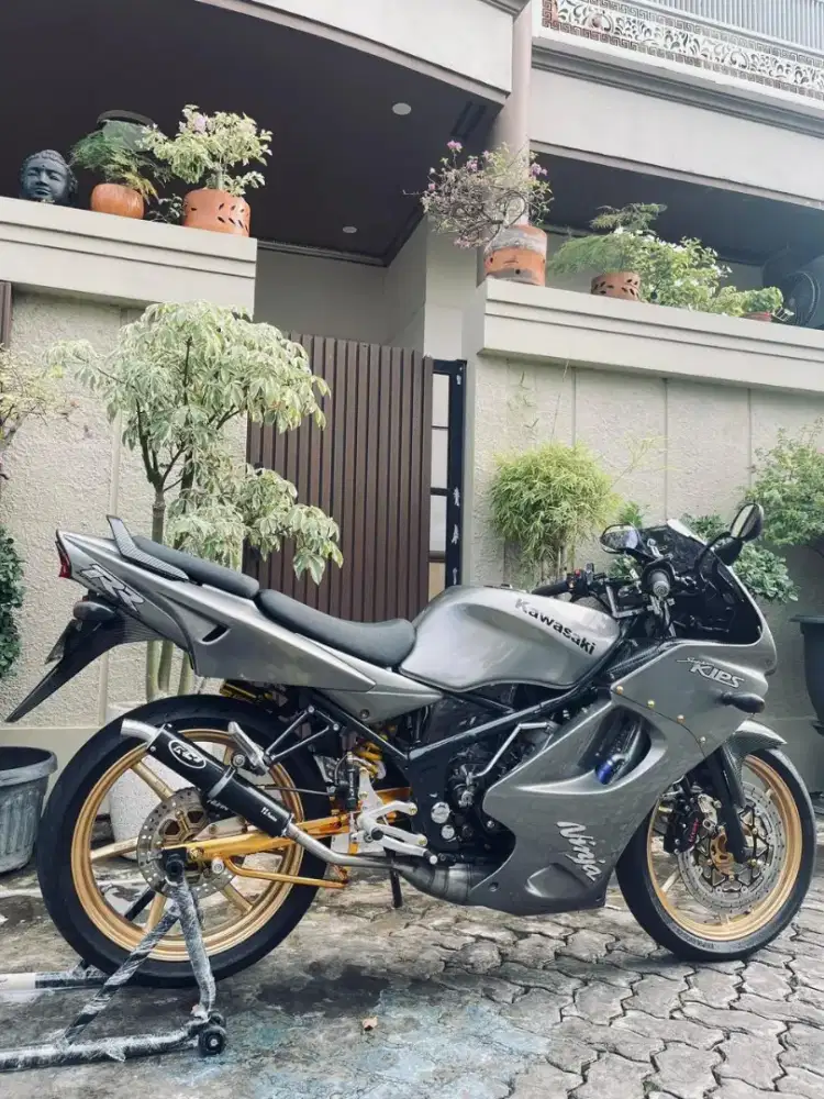 NINJA RR OLD 2011 CKD