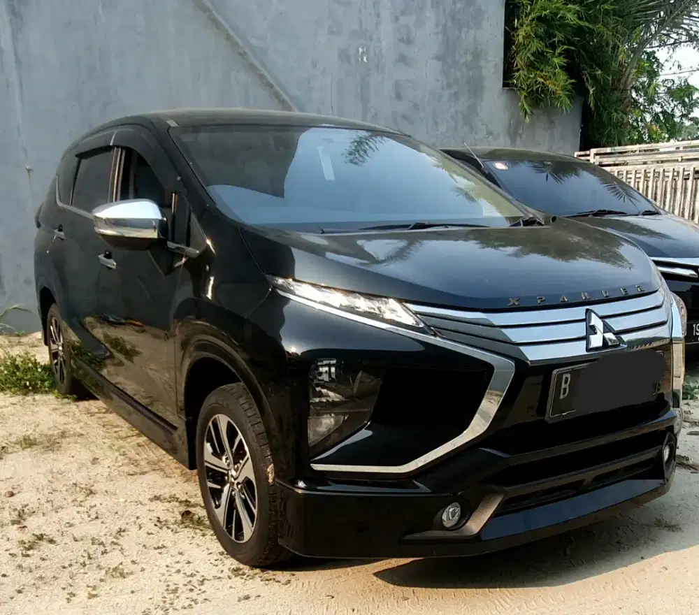 Km 22 rb ! Mitsubishi xpander ultimate 2018 hitam