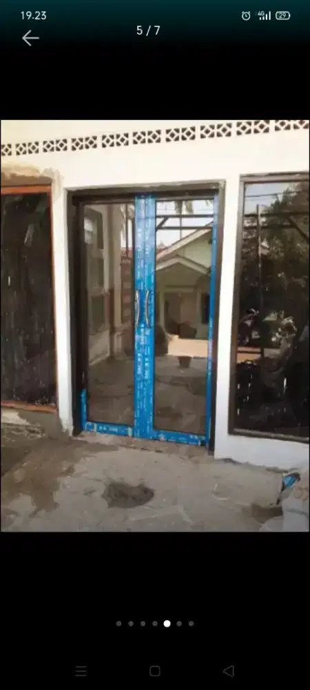 Terima jasa dan pembuatan pintu kusen dan almunium