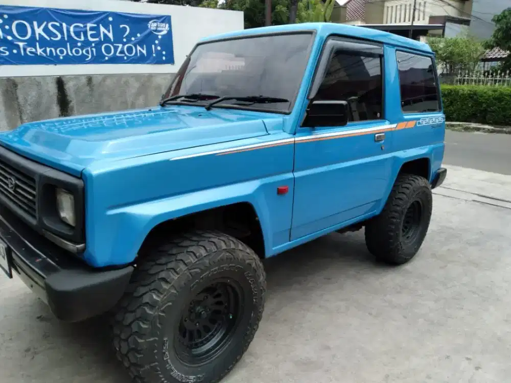 DAIHATSU FEROZA TAHUN 1995 ANTIK