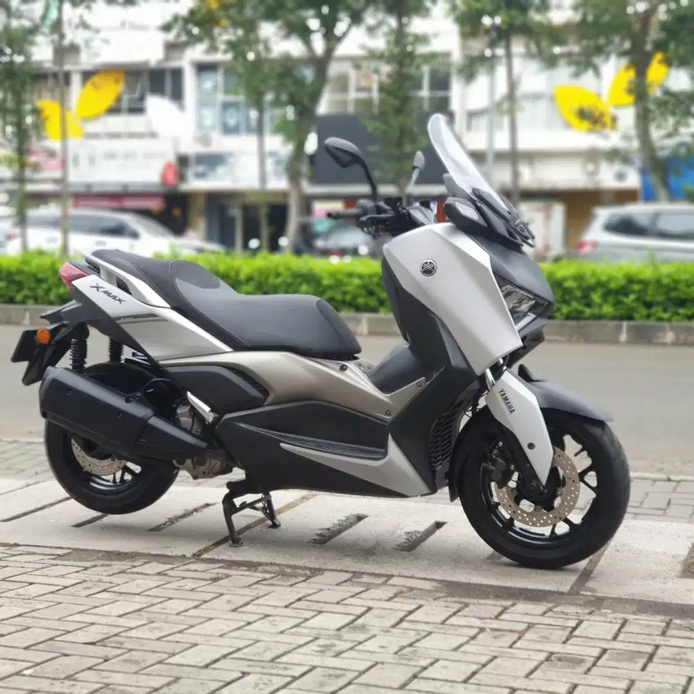 YAMAHA NEW XMAX 25O ABS CONNECTED GREY 2023 KM 6K PAJAK ON SIAP GAS