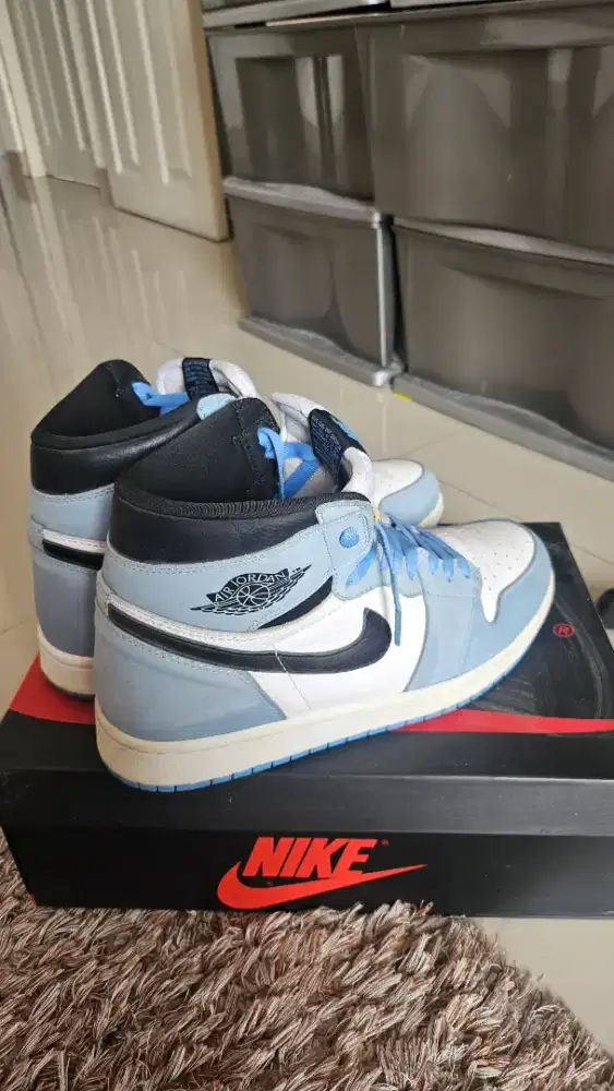 Nike Air Jordan 1 Retro High OG University Blue Preloved