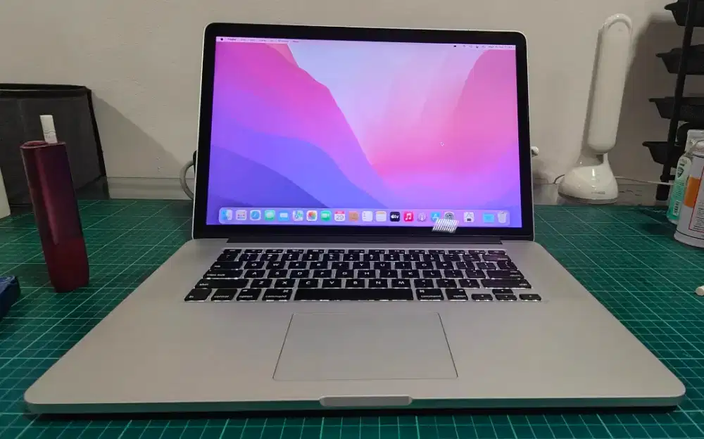 Macbook Pro 2015 15 inch-  I7 16Gb