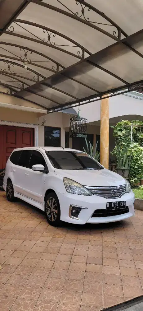 Nissan Grand Livina Hws Autech matic 2017