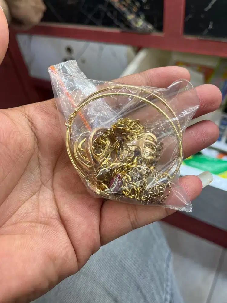 Terima jual beli emas