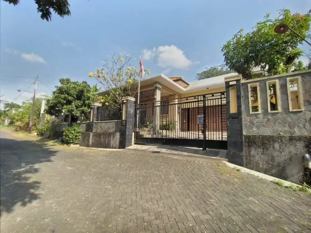 Di Jl. Welirang, Karangrejo, Gajahmungkur ada Rumah Induk & Kost
