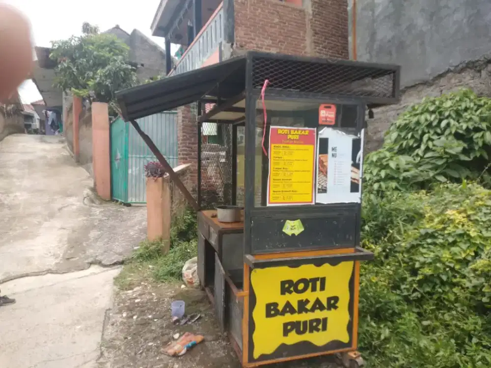 Roda bekas roti bakar