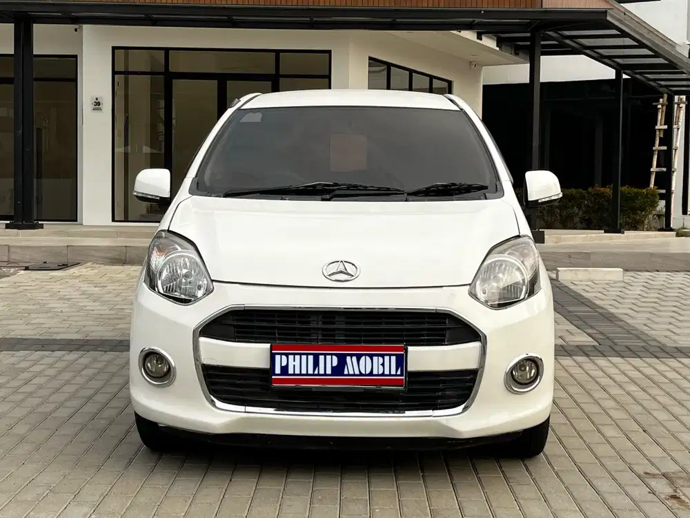 Daihatsu Ayla 1.0 X M/T 2015 putih pajak panjang