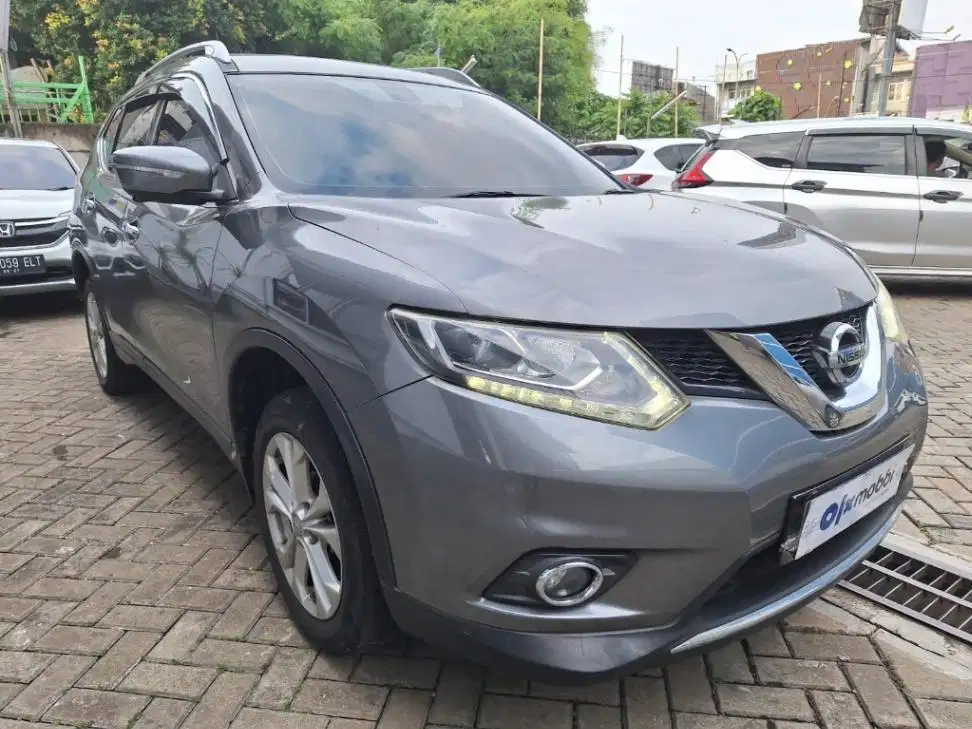 DP RENDAH Nissan X-Trail 2.0 Bensin-AT 2018 PFX B