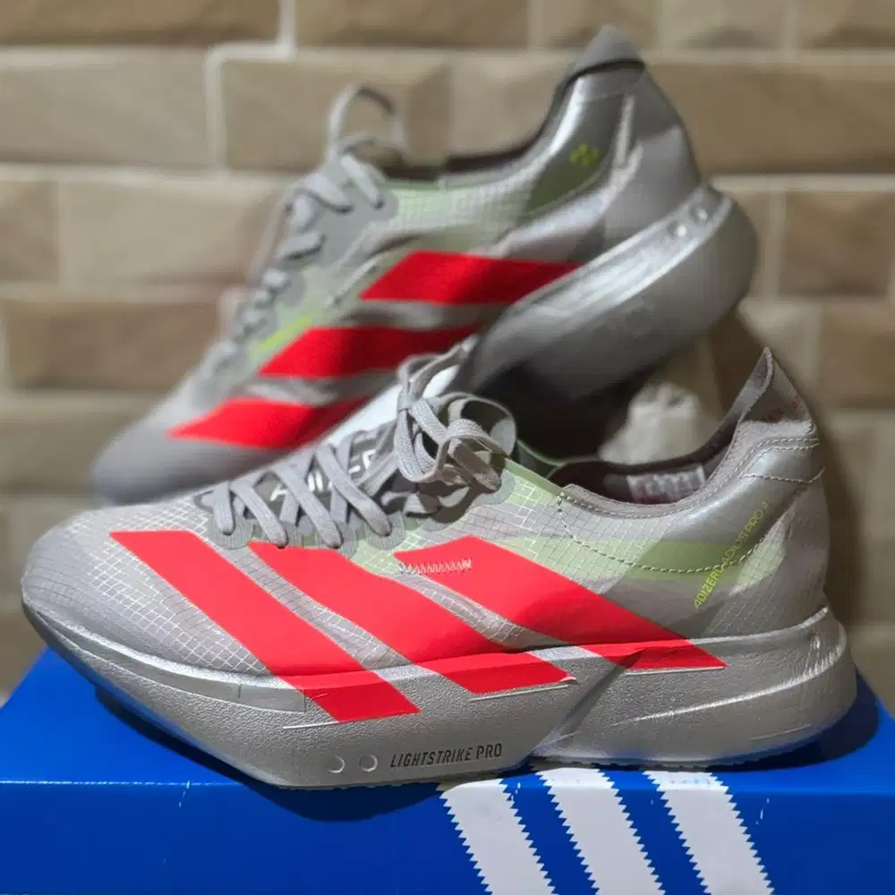 Adivero size 41 Silver Grey Red