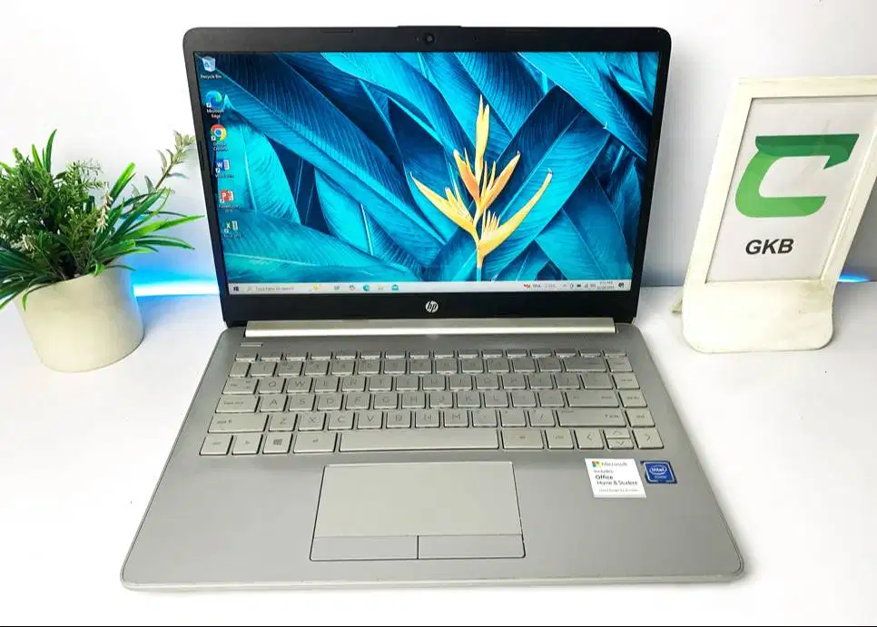 Laptop HP 14s Ram 8gb Ssd 256gb keyboard nyala harga murah bisa nego d