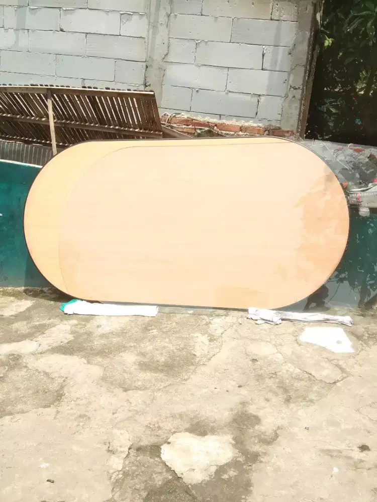 Meja kantor  ukuran 240 x 120