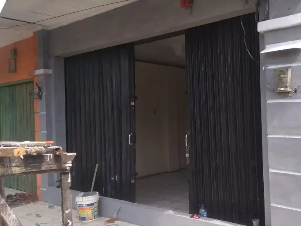 ruko. strategis. huk no. 1.   parkir. luas.  satu2. termurah.