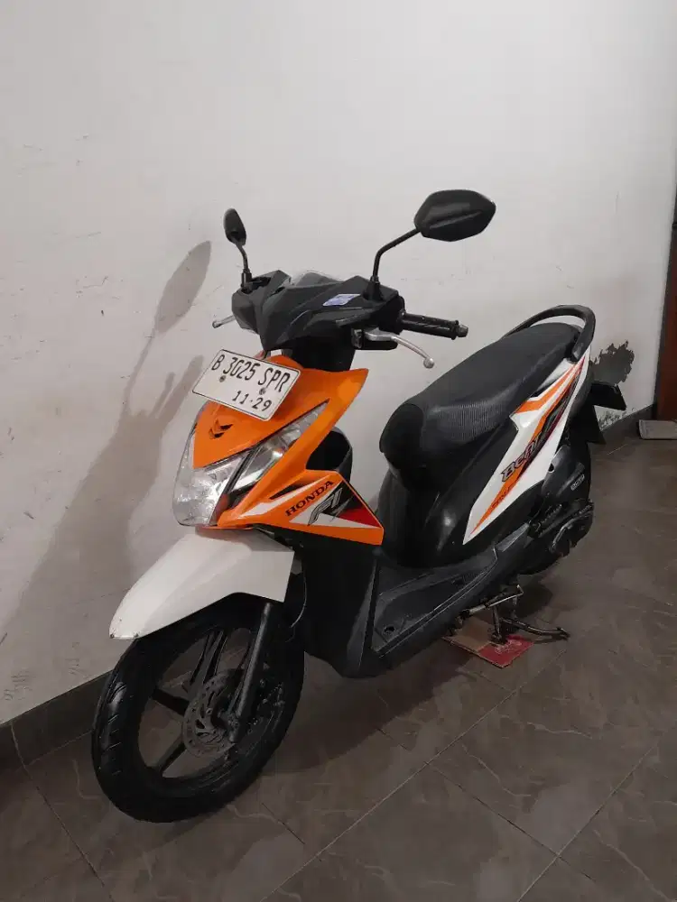 Honda BeAT F1 Th 2014 ( Orange-Putih )