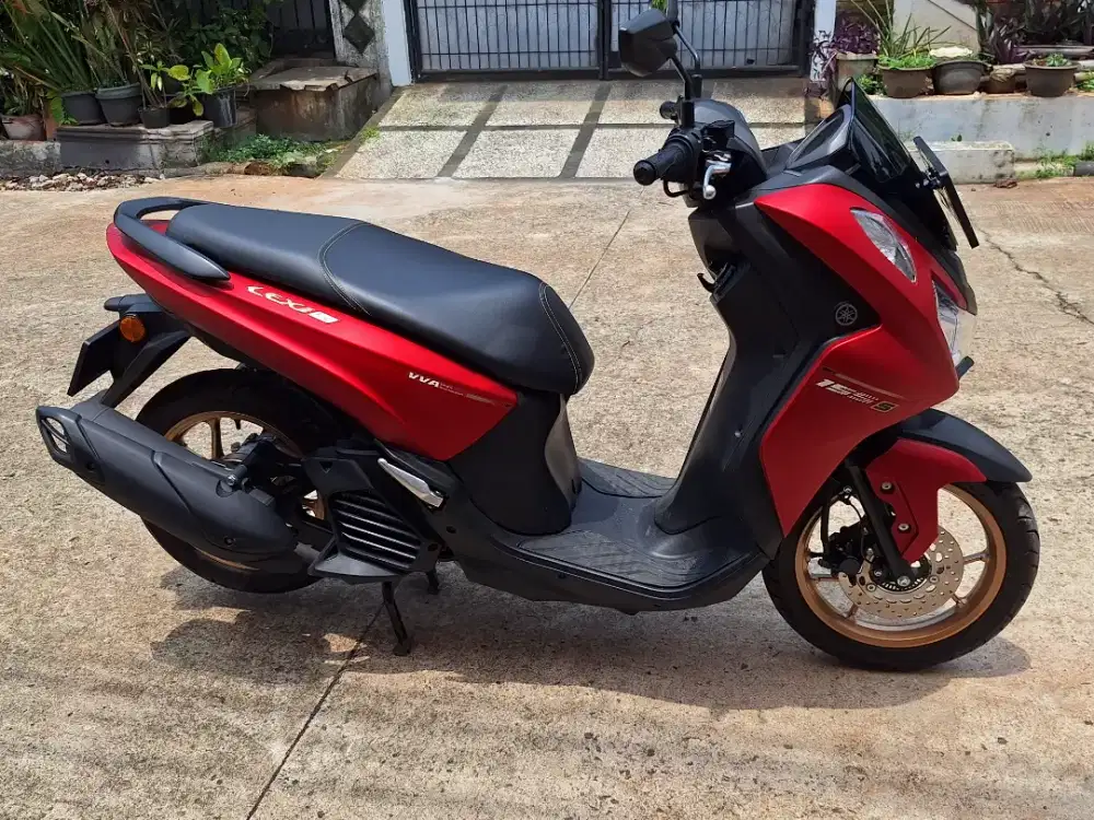 Yamaha Lexi lx 155s Merah