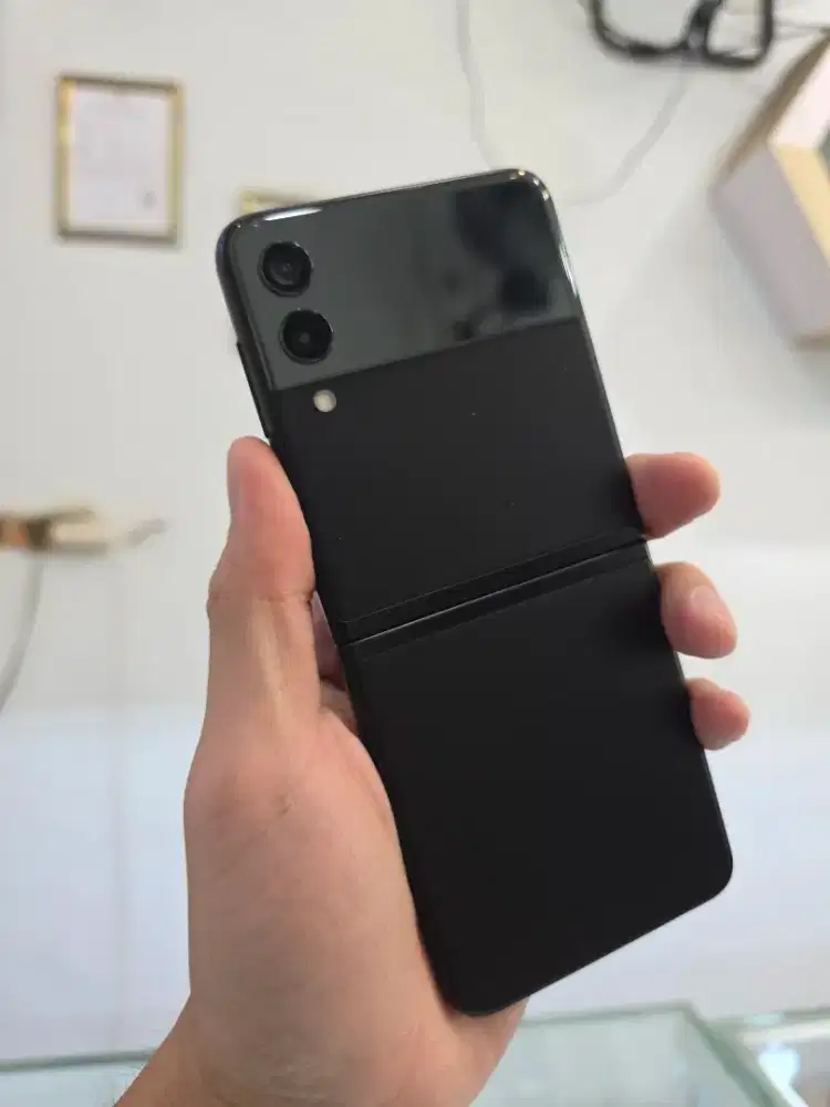 Samsung flip 3 256 gb