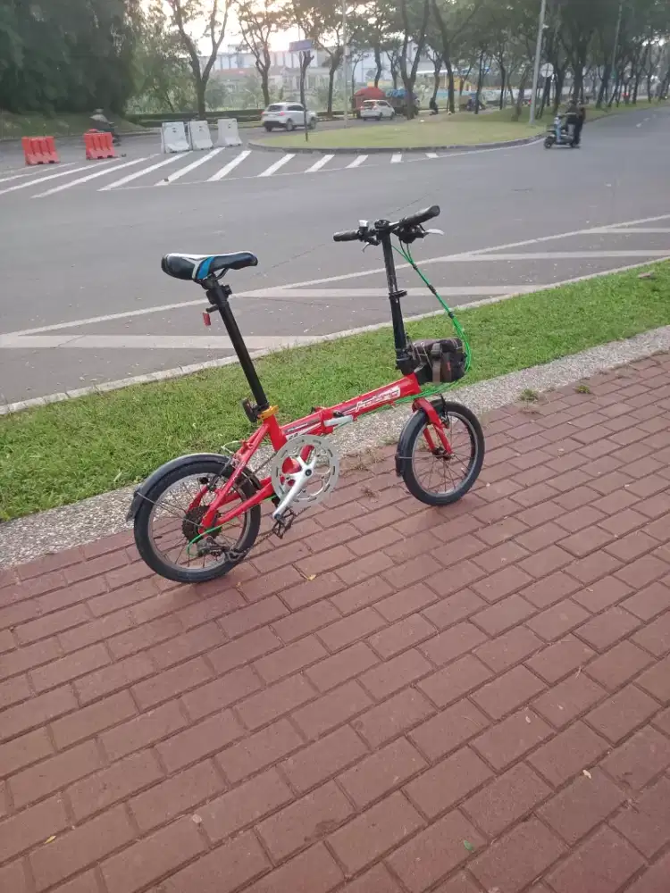 Sepeda lipat ukuran 16