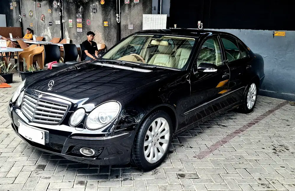 Mercedes-Benz E280 2008 Bensin